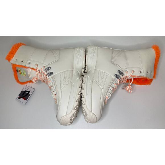 NWT FILA BOOTS 10 DISRUPTOR WHITE ORANGE SHEARLING TOP WINTER SNOWBOOTS LACE UP - Picture 11 of 12